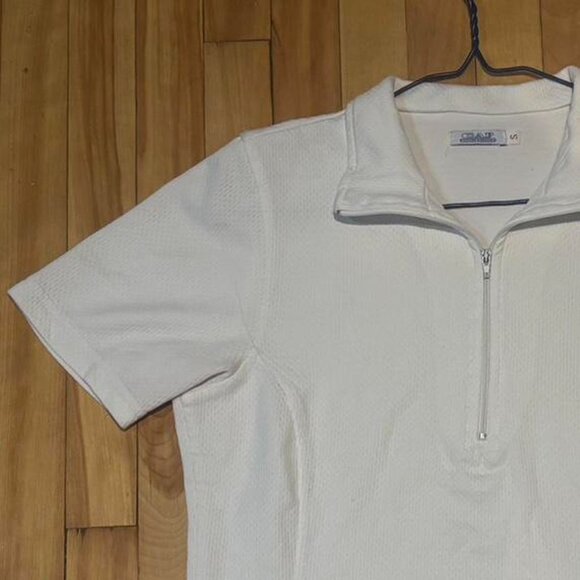 Vintage Cap Activewear Zip-Up Top | Size S | Chic Athleisure Essential - Picture 3 of 6